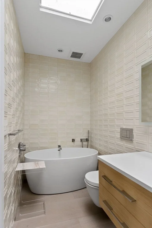 4 bed, 3 bath apartment for rent at 135 Commonwealth Ave Unit PH7/8, Back Bay — photo 27 of 36