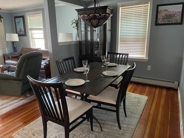 3 bed, 1 bath apartment for rent at 135 Darrow St, Quincy — photo 6 of 13