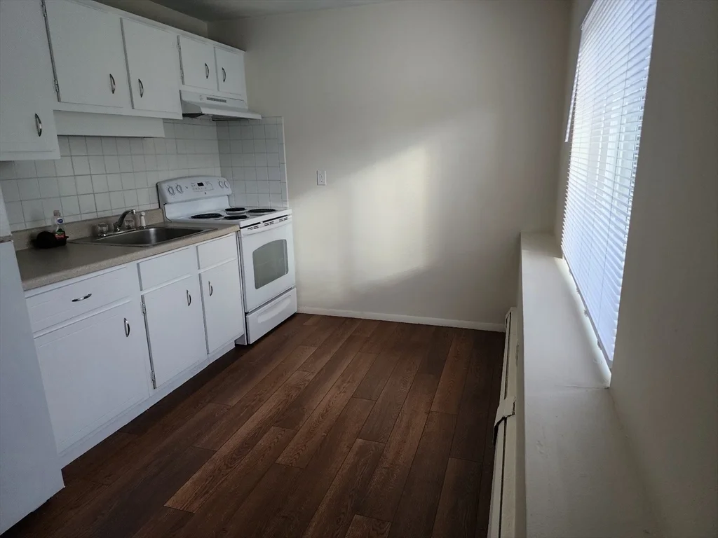 Studio bed, 1 bath apartment for rent at 135 East Main St Unit K-2, Westborough — photo 1 of 9