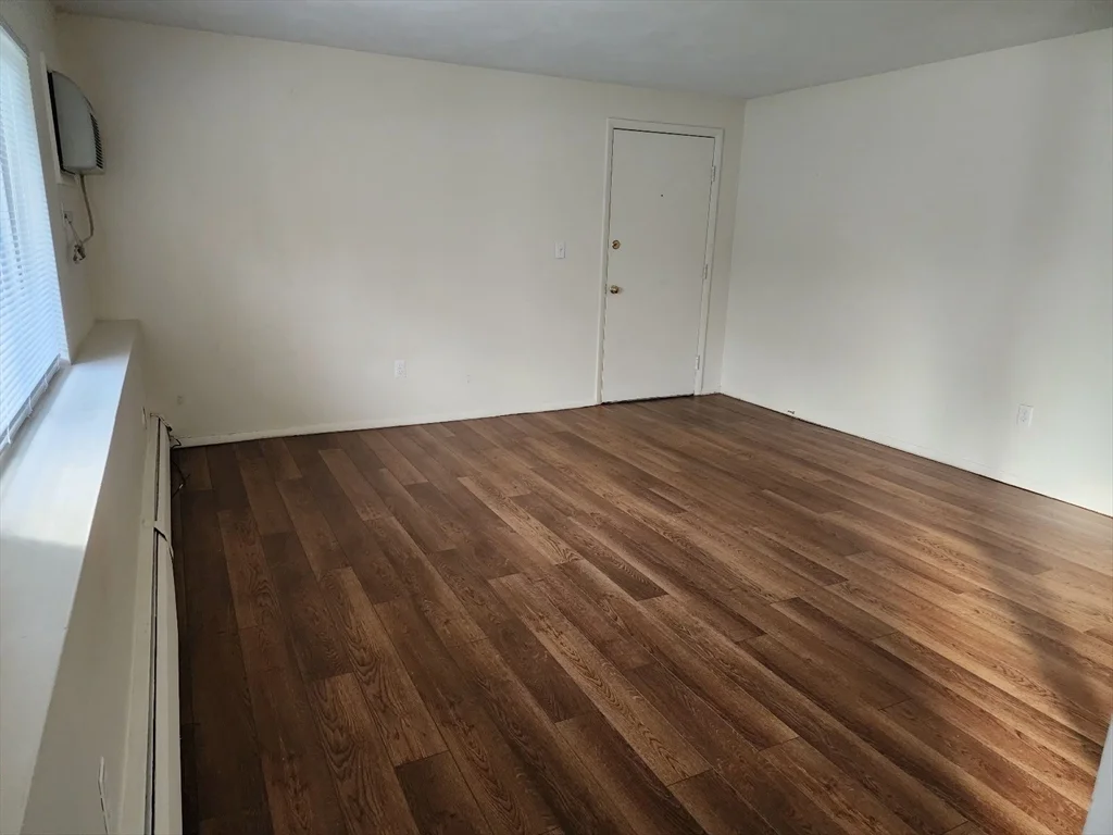 Studio bed, 1 bath apartment for rent at 135 East Main St Unit K-2, Westborough — photo 3 of 9