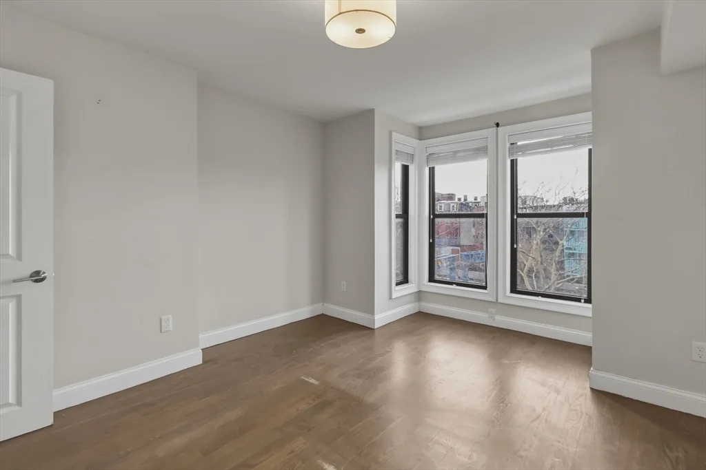 1 bed, 1 bath apartment for rent at 135 Havre Unit 3, East Boston — photo 2 of 18