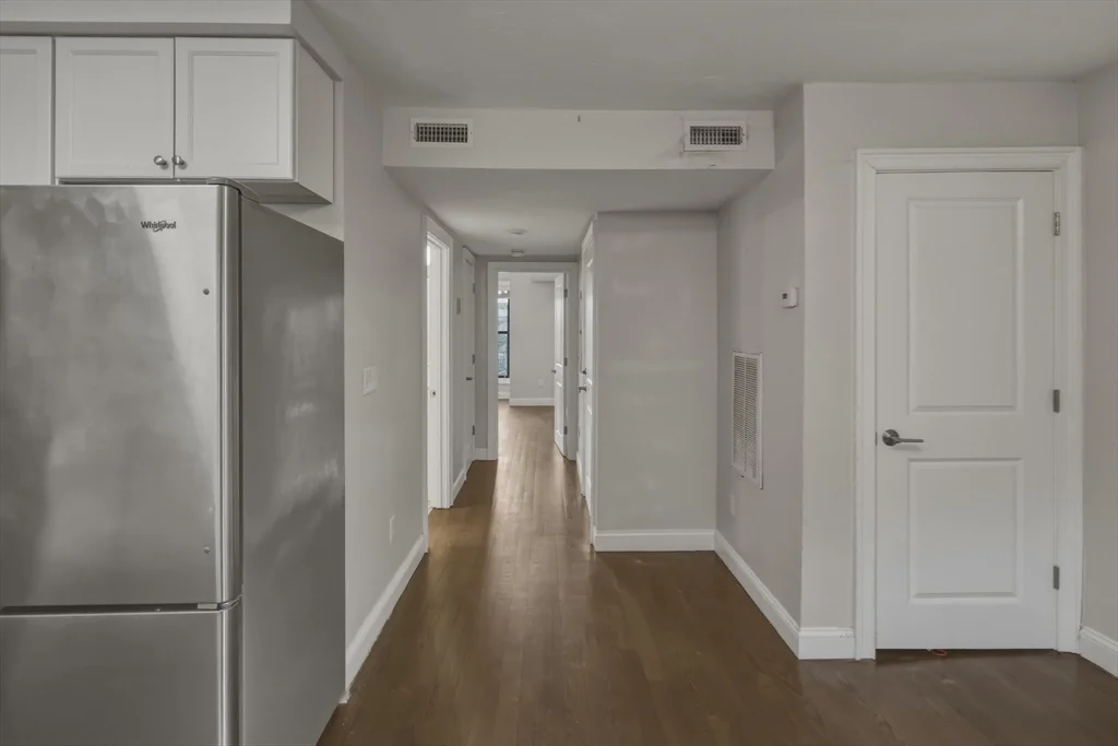 1 bed, 1 bath apartment for rent at 135 Havre Unit 3, East Boston — photo 9 of 18