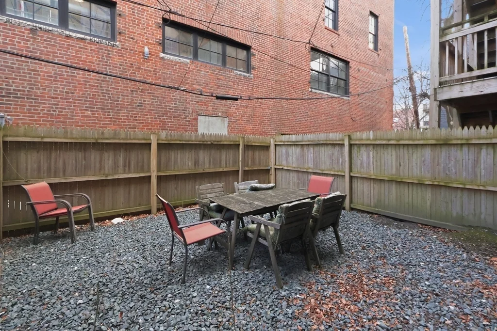 1 bed, 1 bath apartment for rent at 135 Havre Unit 3, East Boston — photo 17 of 18