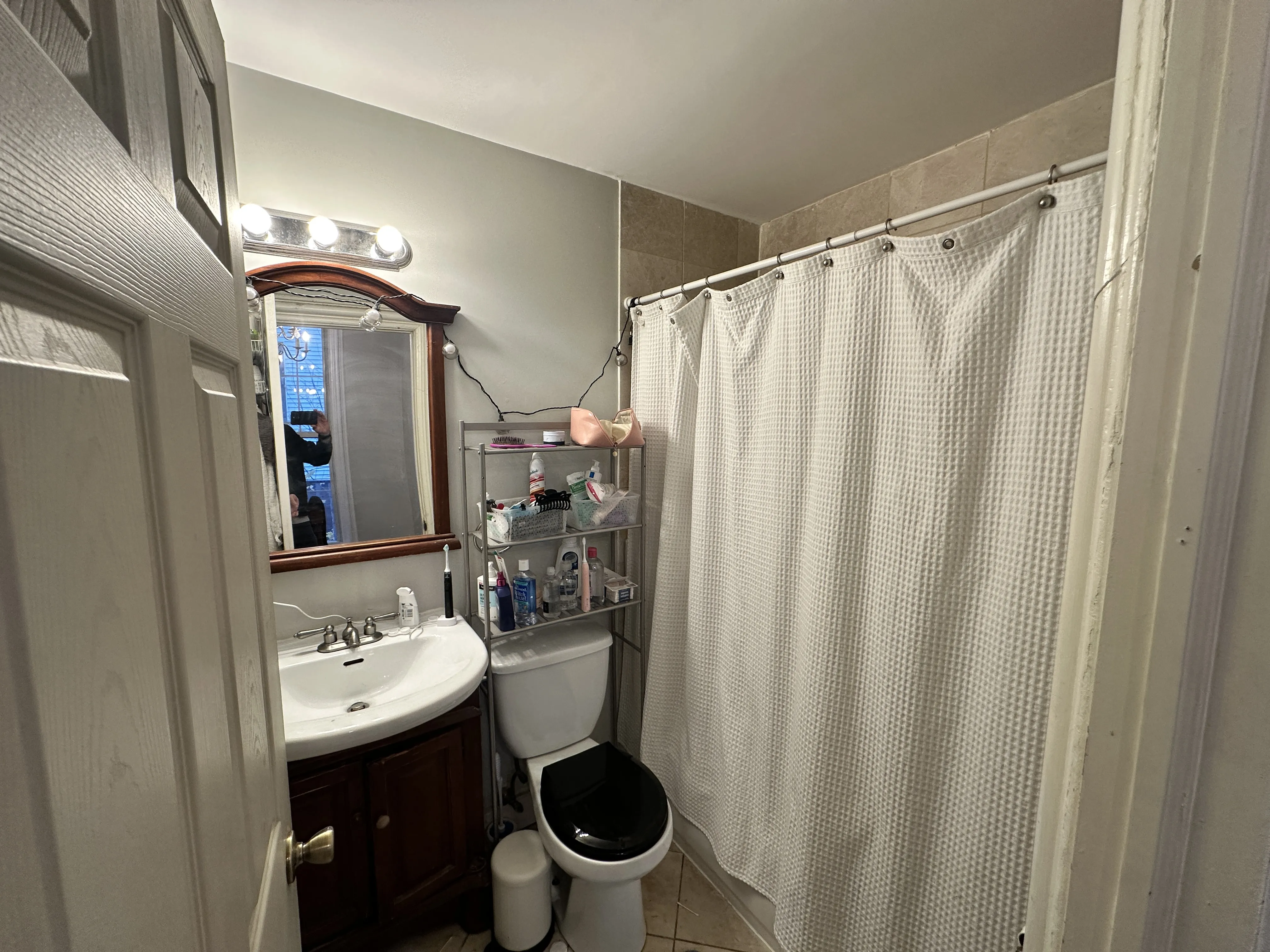 4 bed, 2 bath apartment for rent at 135 Hillside St Unit 1, Mission Hill — photo 11 of 12