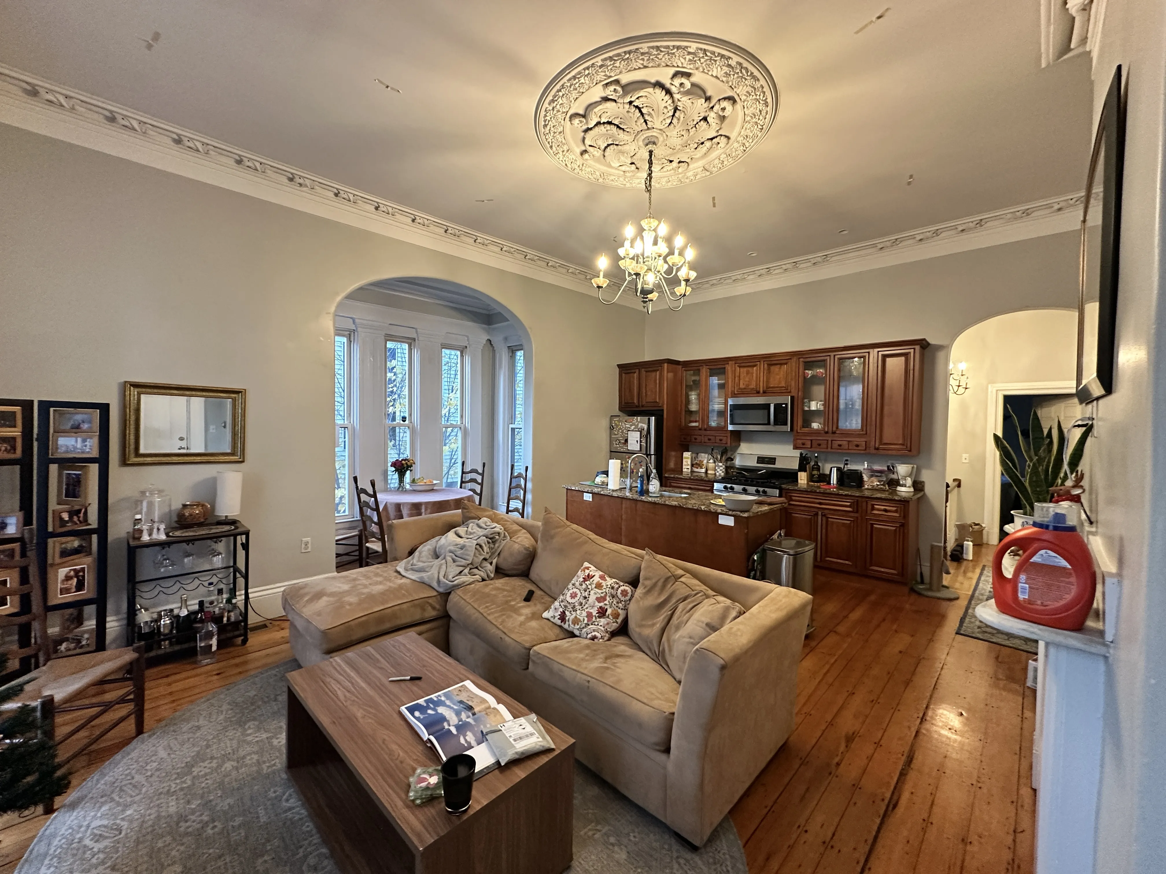 4 bed, 2 bath apartment for rent at 135 Hillside St Unit 1, Mission Hill