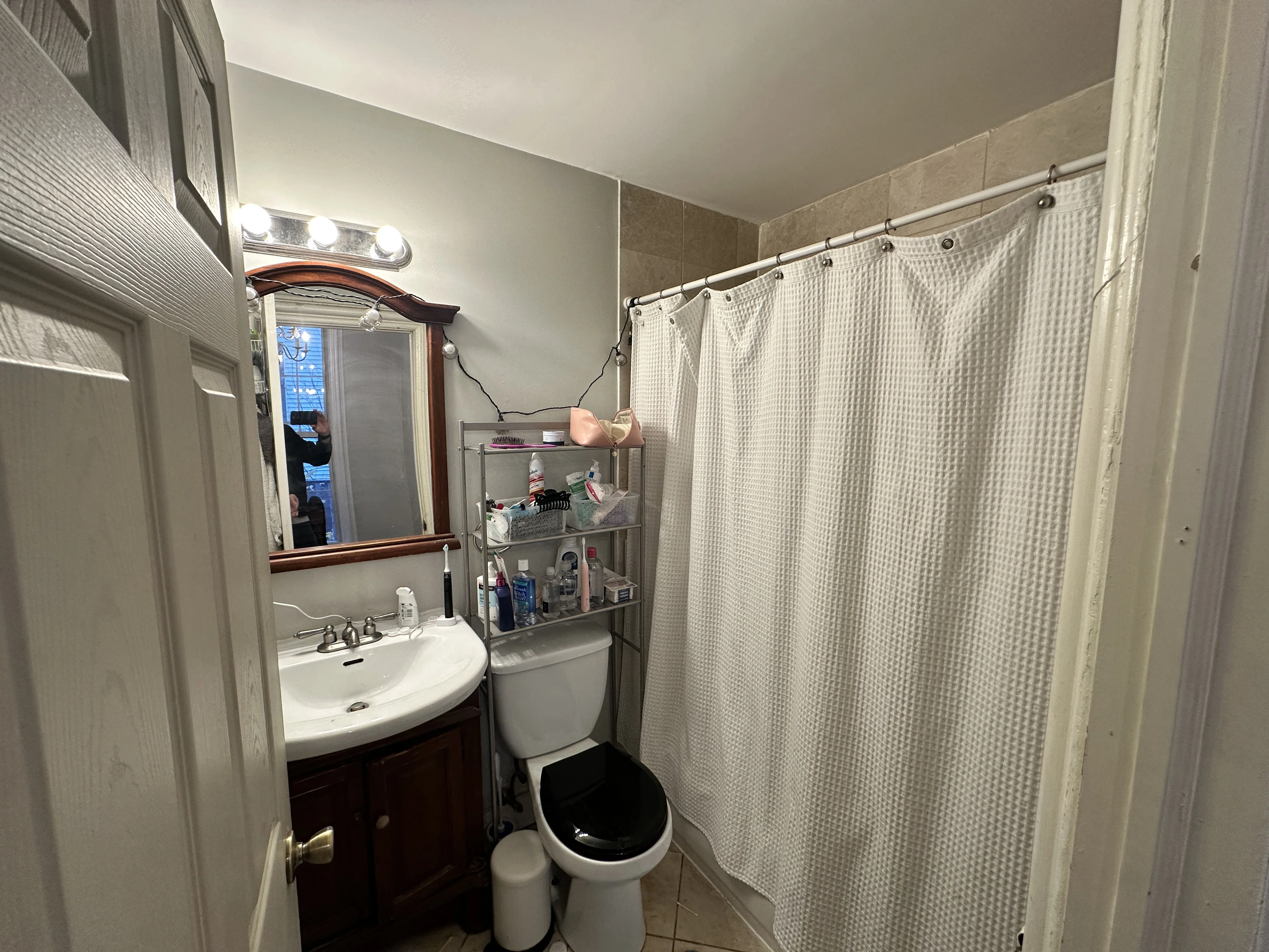 4 bed, 2 bath apartment for rent at 135 Hillside St Unit 1, Mission Hill — photo 11 of 12
