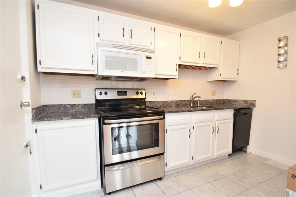 2 bed, 1 bath apartment for rent at 135 Inman St Unit 12, Inman Square