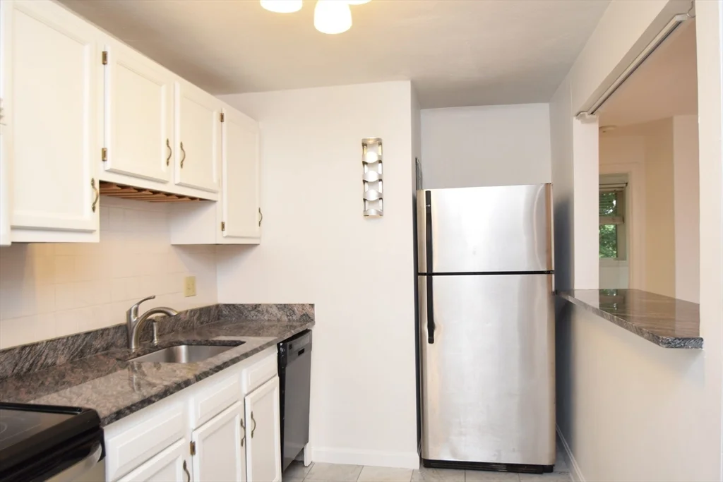 2 bed, 1 bath apartment for rent at 135 Inman St Unit 12, Inman Square — photo 4 of 18