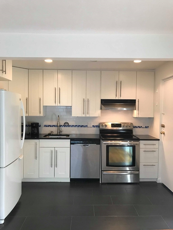 1 bed, 1 bath apartment for rent at 135 Inman St Unit 8, Inman Square — photo 1 of 12