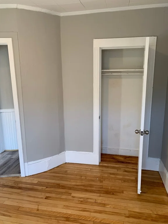 4 bed, 1 bath apartment for rent at 135 Lafayette Sq Unit 3L, Haverhill — photo 6 of 14