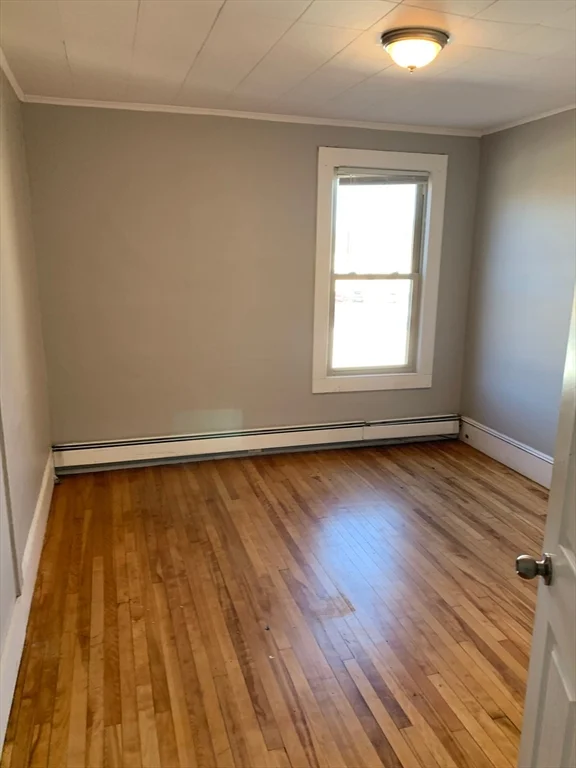 4 bed, 1 bath apartment for rent at 135 Lafayette Sq Unit 3L, Haverhill — photo 12 of 14
