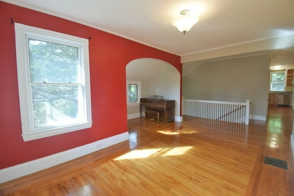 4 bed, 2 bath apartment for rent at 135 Lincoln St Unit 2, Newton — photo 5 of 27
