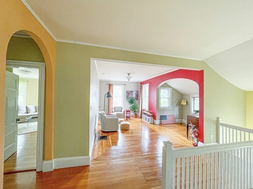4 bed, 2 bath apartment for rent at 135 Lincoln St Unit 2, Newton — photo 4 of 27