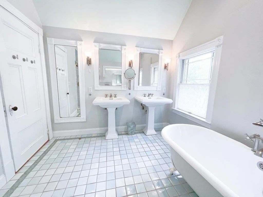 4 bed, 2 bath apartment for rent at 135 Lincoln St Unit 2, Newton — photo 14 of 27