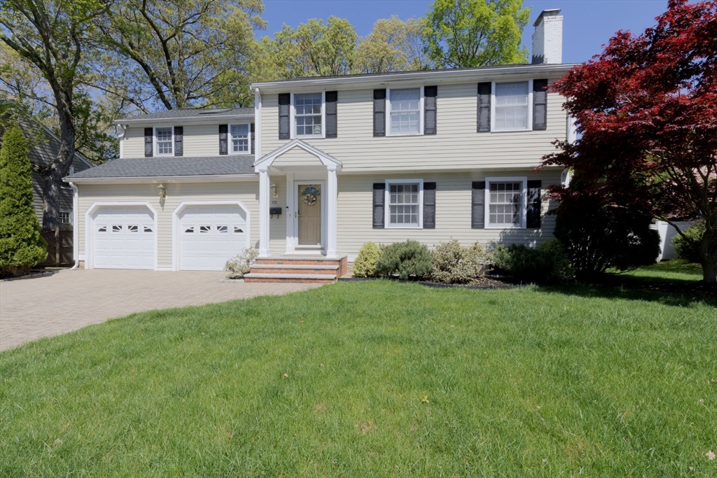 4 bed, 2 bath apartment for rent at 135 Lindbergh Ave, Needham