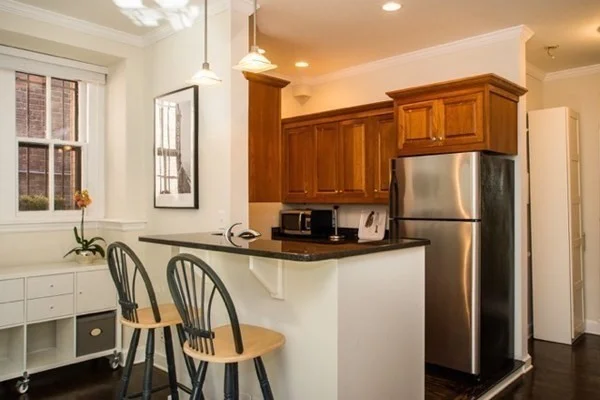 Studio bed, 1 bath apartment for rent at 135 Marlborough St Unit 1, Back Bay — photo 8 of 15