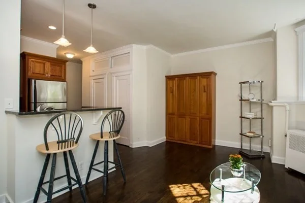 Studio bed, 1 bath apartment for rent at 135 Marlborough St Unit 1, Back Bay — photo 5 of 15