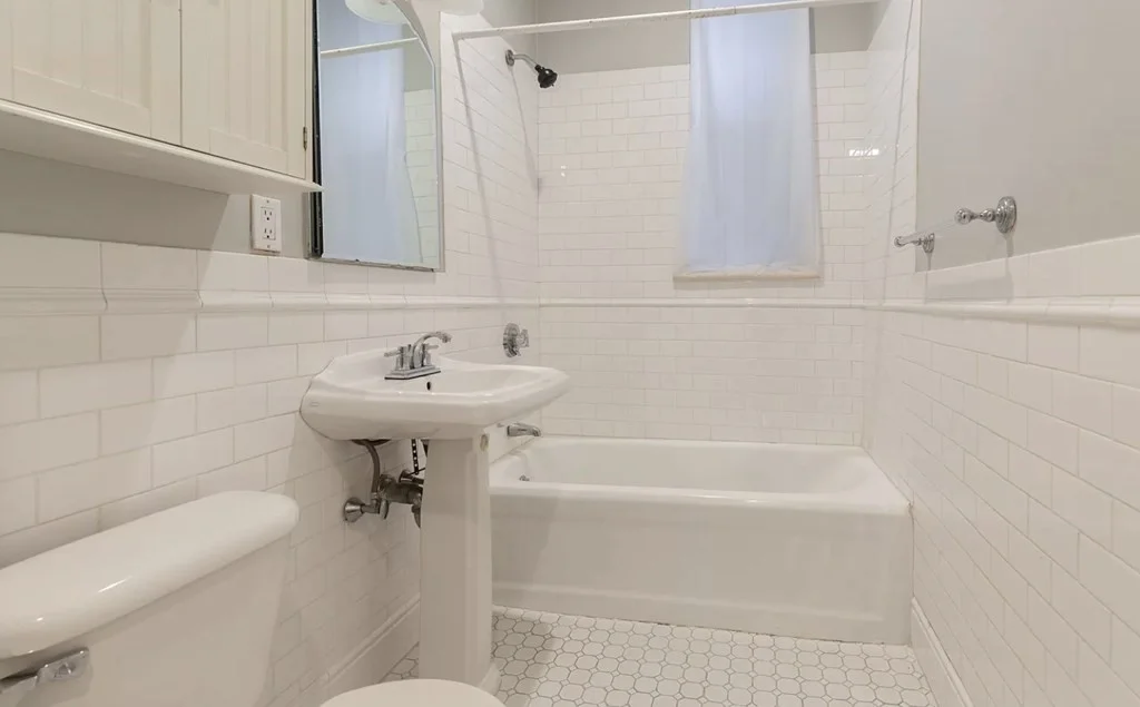 1 bed, 1 bath apartment for rent at 135 Marlborough St Unit 2, Back Bay — photo 9 of 9