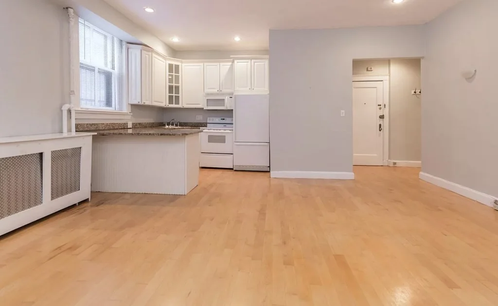 1 bed, 1 bath apartment for rent at 135 Marlborough St Unit 2, Back Bay