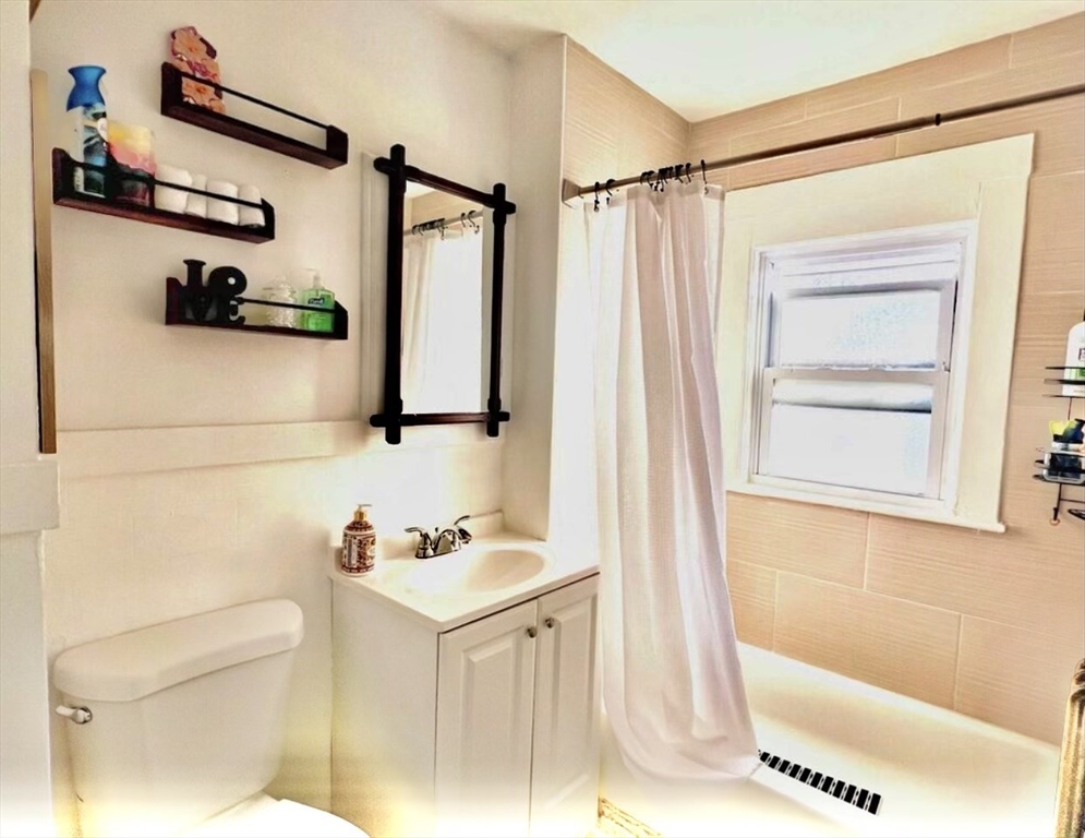 2 bed, 1 bath apartment for rent at 135 Mills St Unit 2, Malden — photo 7 of 42