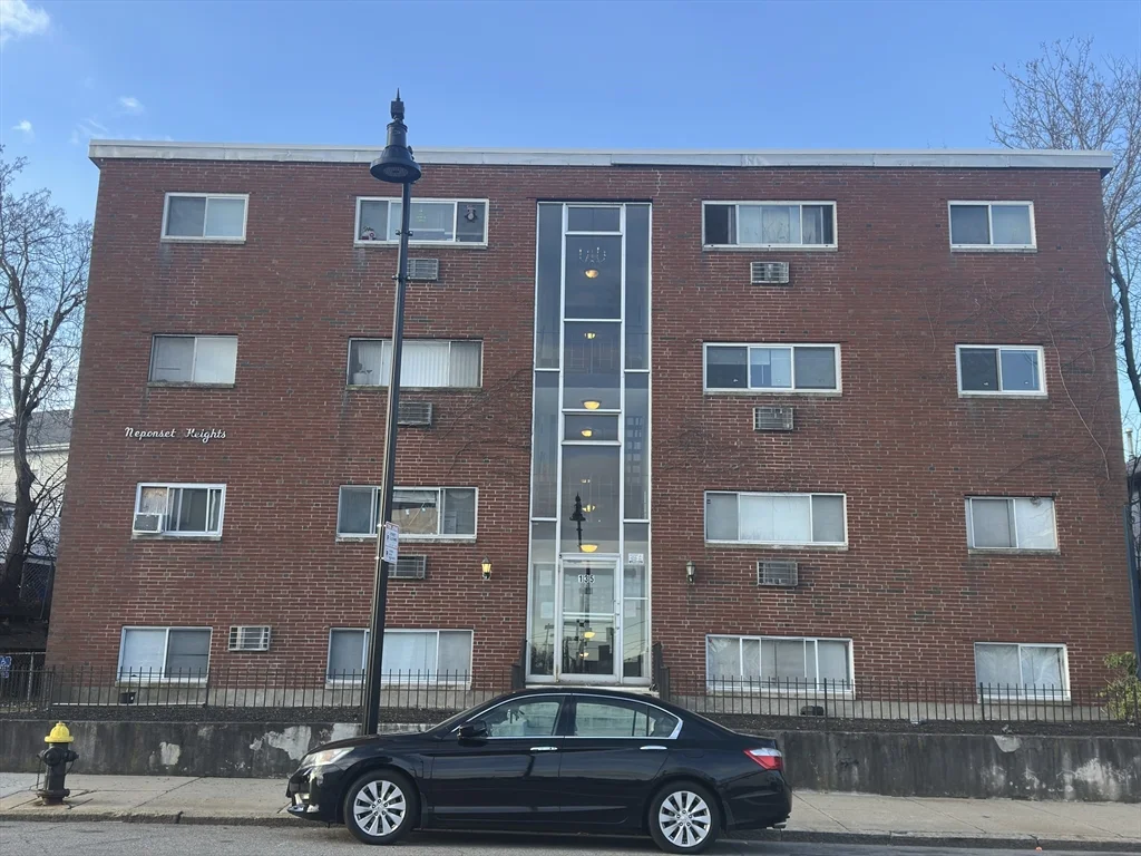 2 bed, 1 bath apartment for rent at 135 Neponset Ave Unit 32, Boston