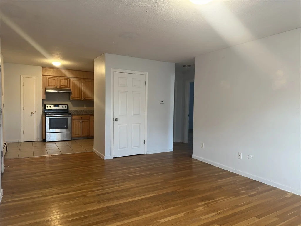 2 bed, 1 bath apartment for rent at 135 Neponset Ave Unit 32, Boston — photo 5 of 8