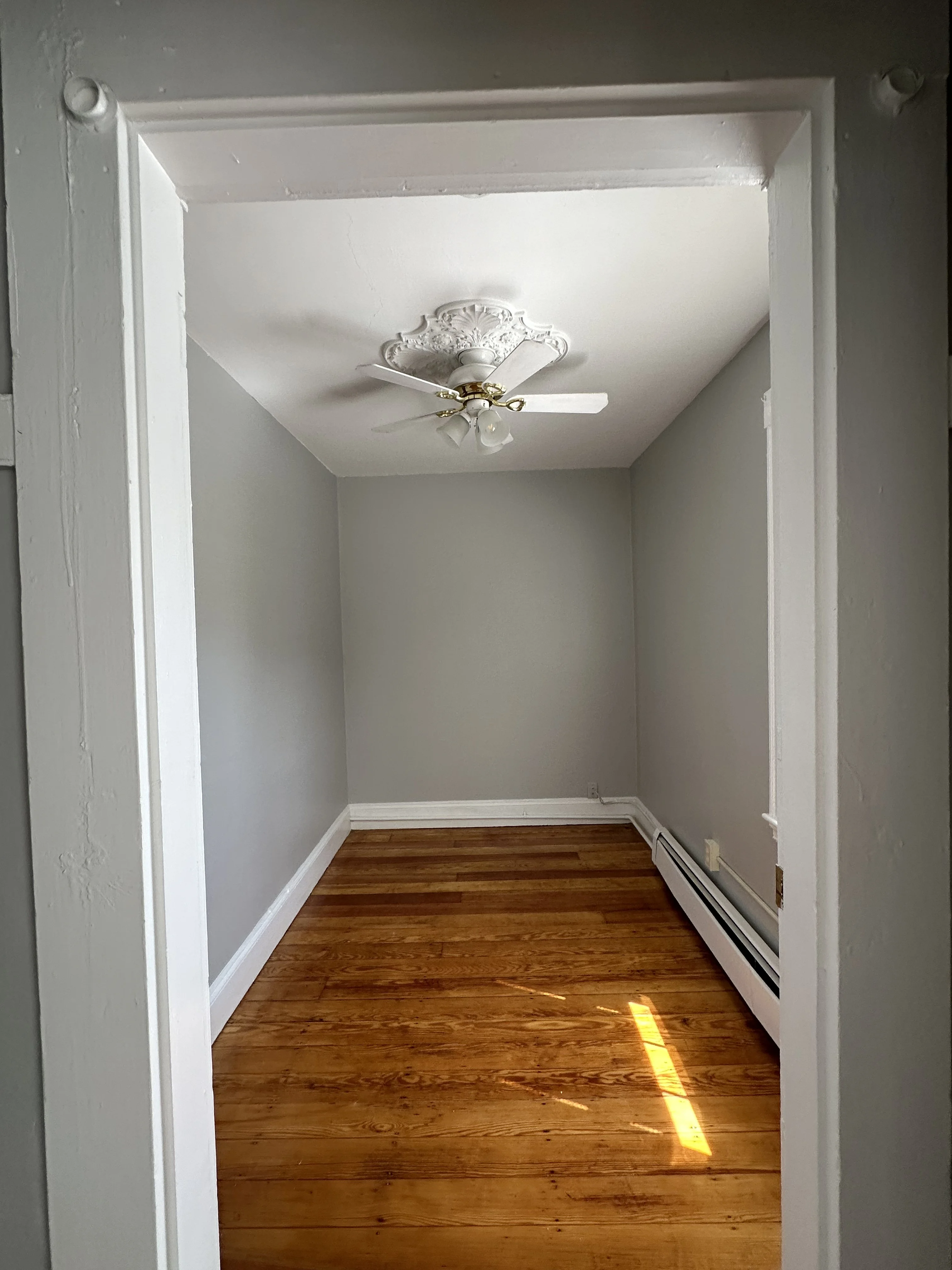 4 bed, 2 bath apartment for rent at 135 Nonantum, Brighton — photo 3 of 13