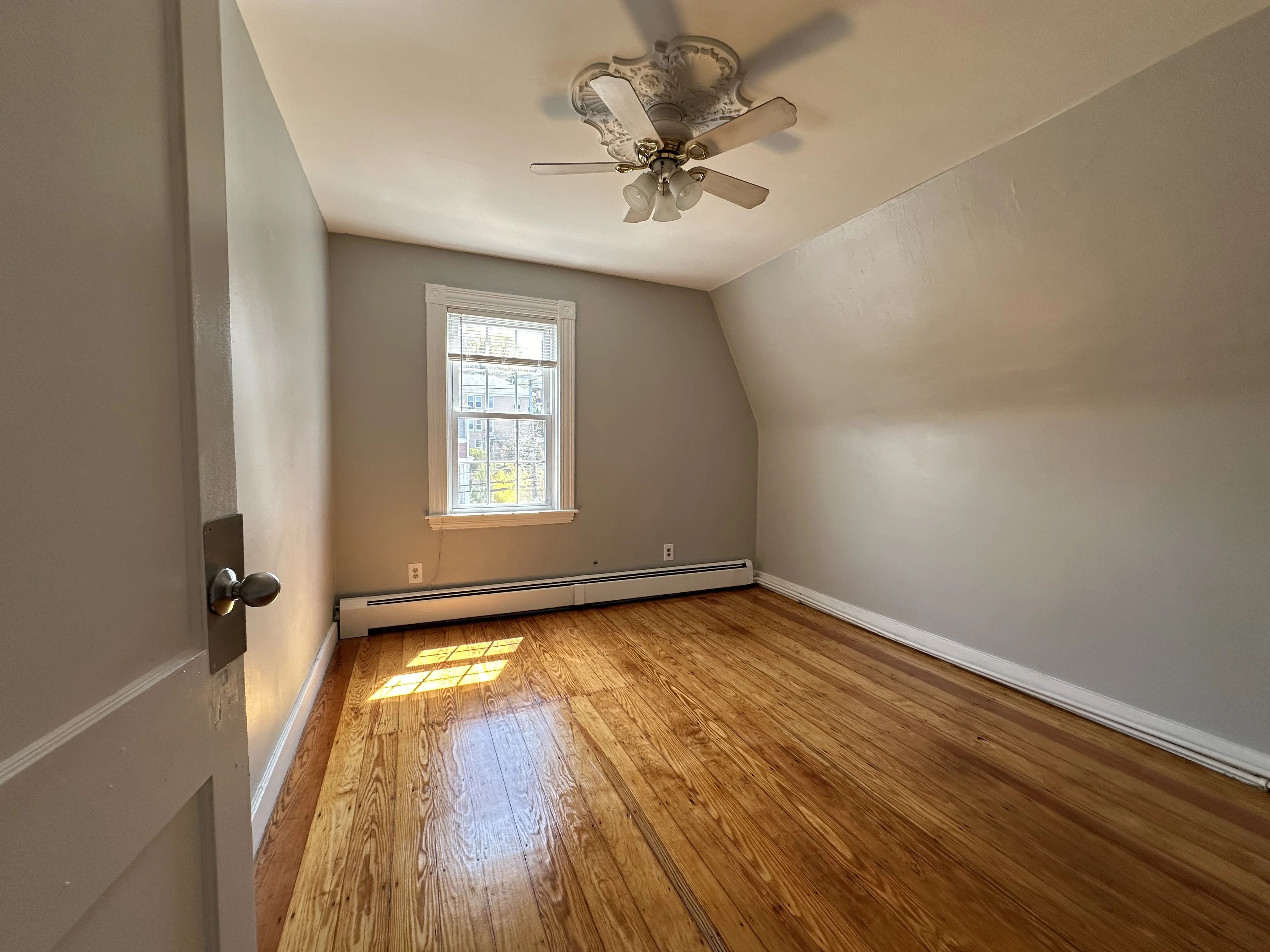 4 bed, 2 bath apartment for rent at 135 Nonantum, Brighton — photo 2 of 13