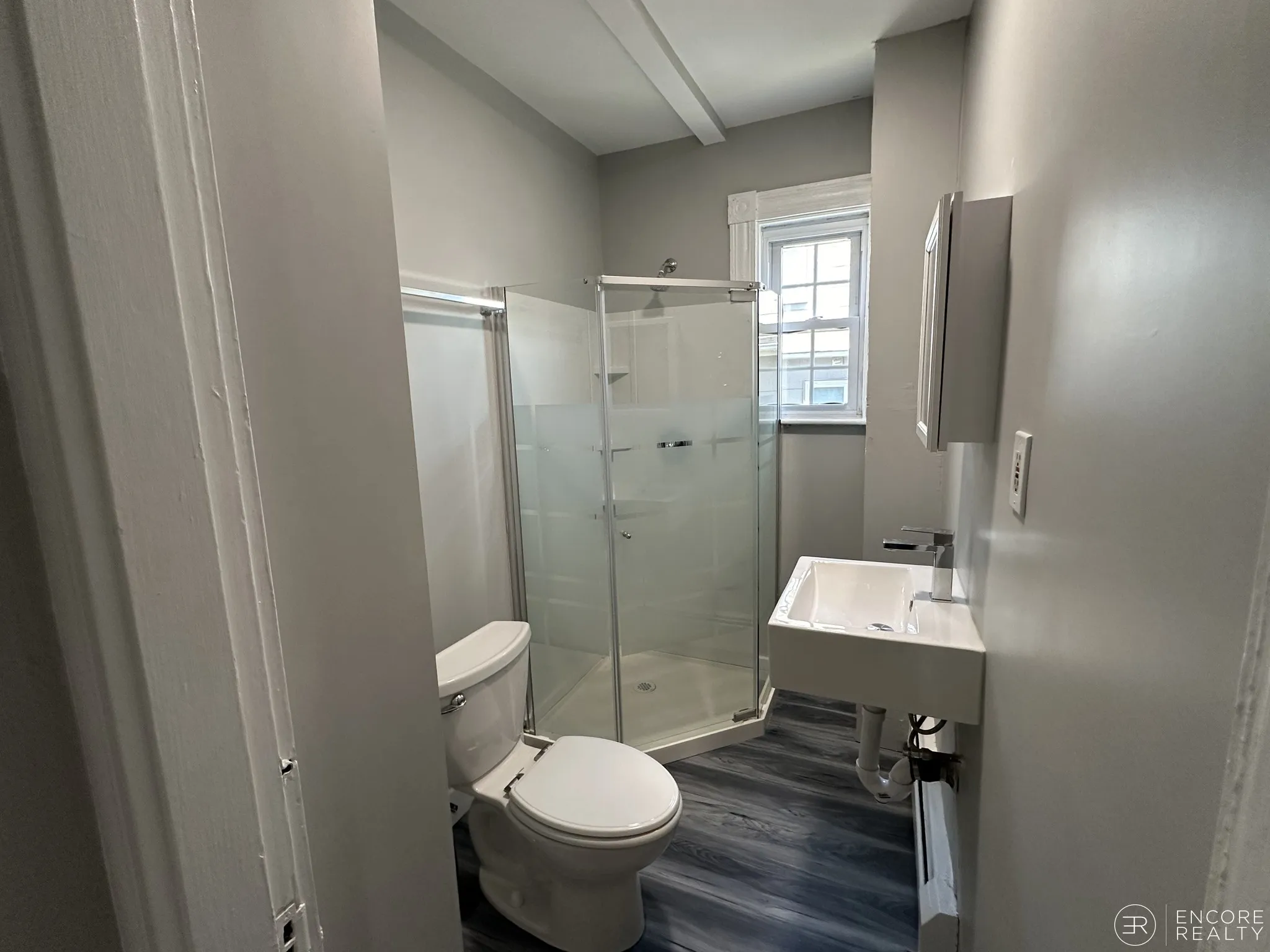 4 bed, 2 bath apartment for rent at 135 Nonantum St Unit 1, Brighton — photo 5 of 10