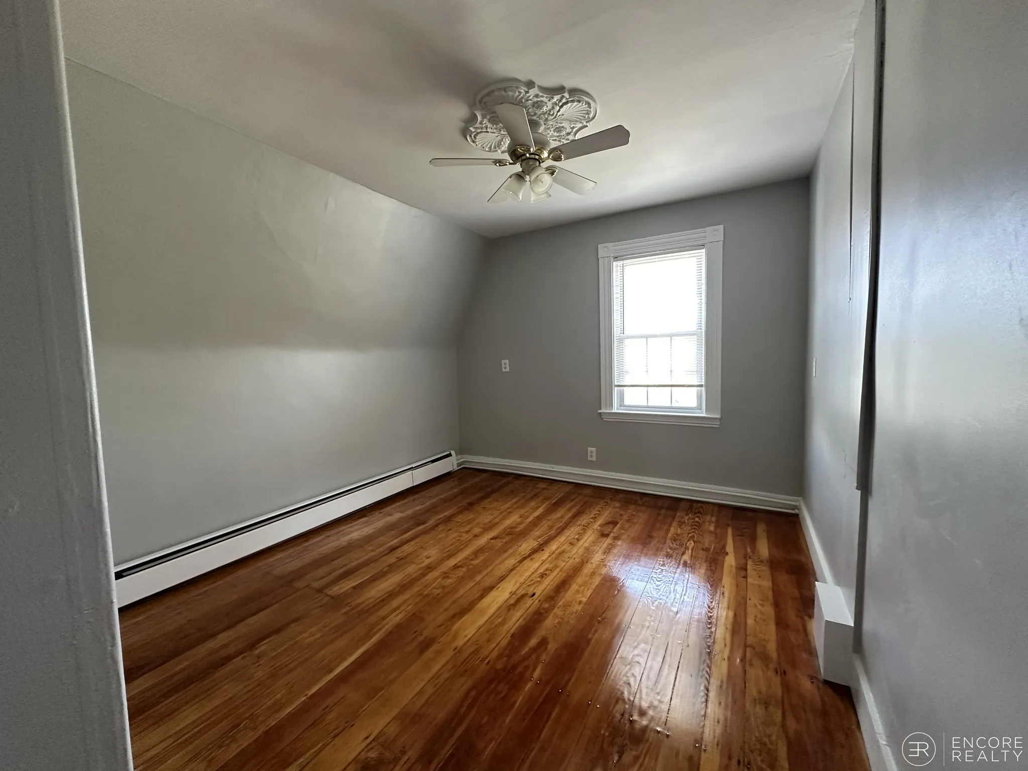 4 bed, 2 bath apartment for rent at 135 Nonantum St Unit 1, Brighton — photo 9 of 10