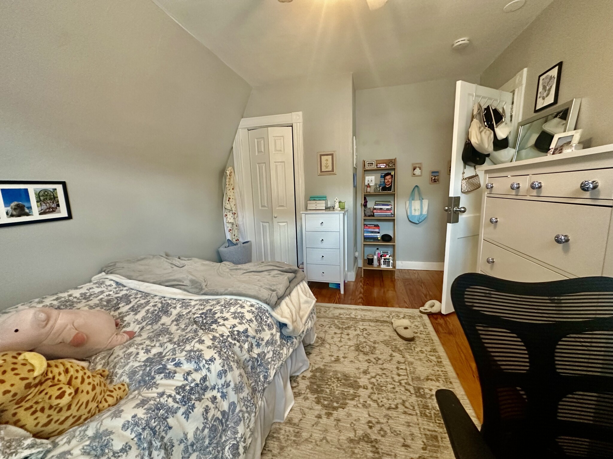 5 bed, 2 bath apartment for rent at 135 Nonantum Unit 2, Brighton — photo 17 of 32
