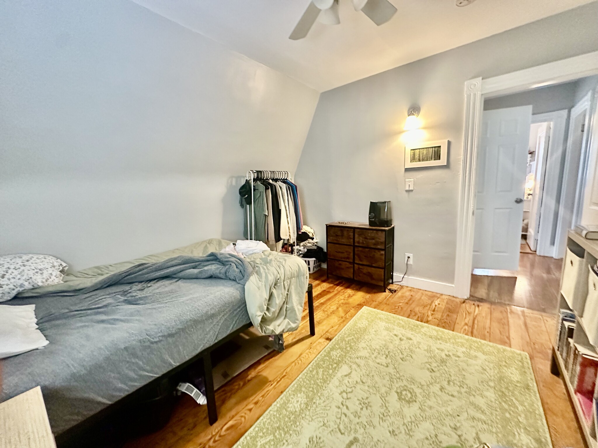 5 bed, 2 bath apartment for rent at 135 Nonantum Unit 2, Brighton — photo 25 of 32