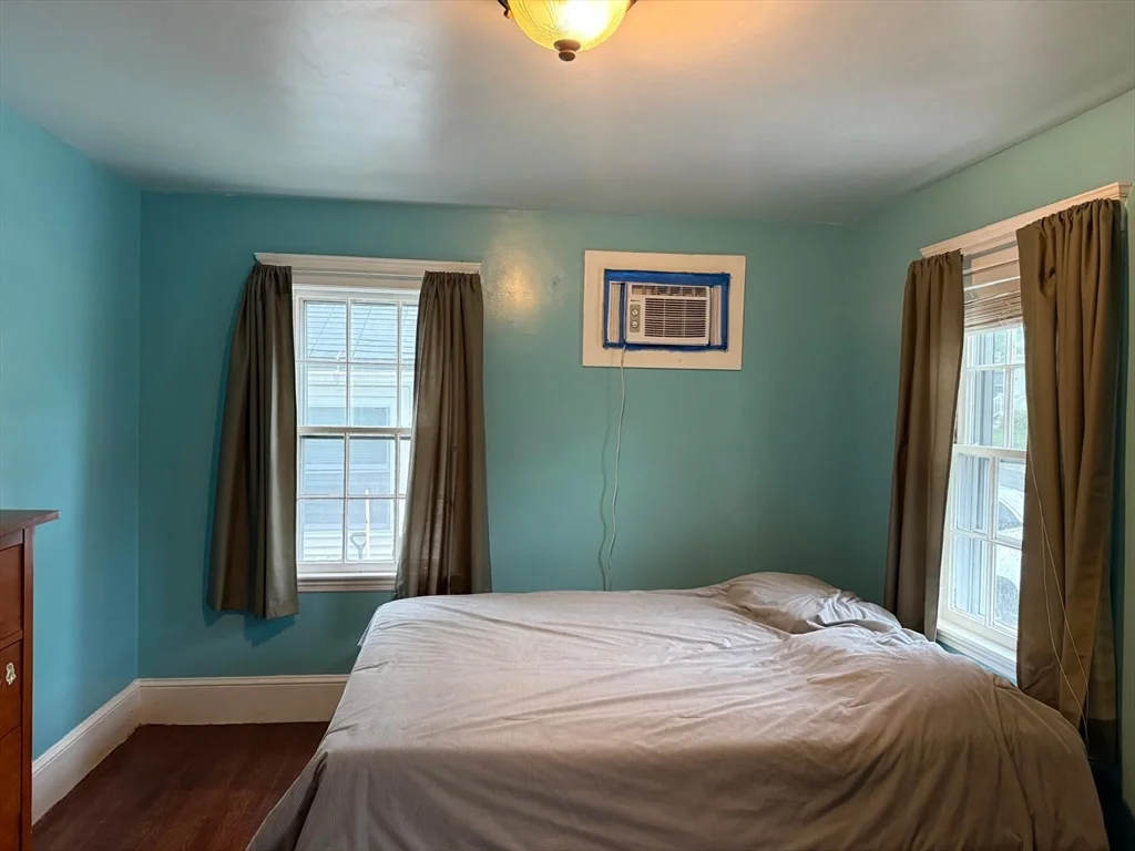 2 bed, 1 bath apartment for rent at 135 Pearl St, Lawrence — photo 10 of 11