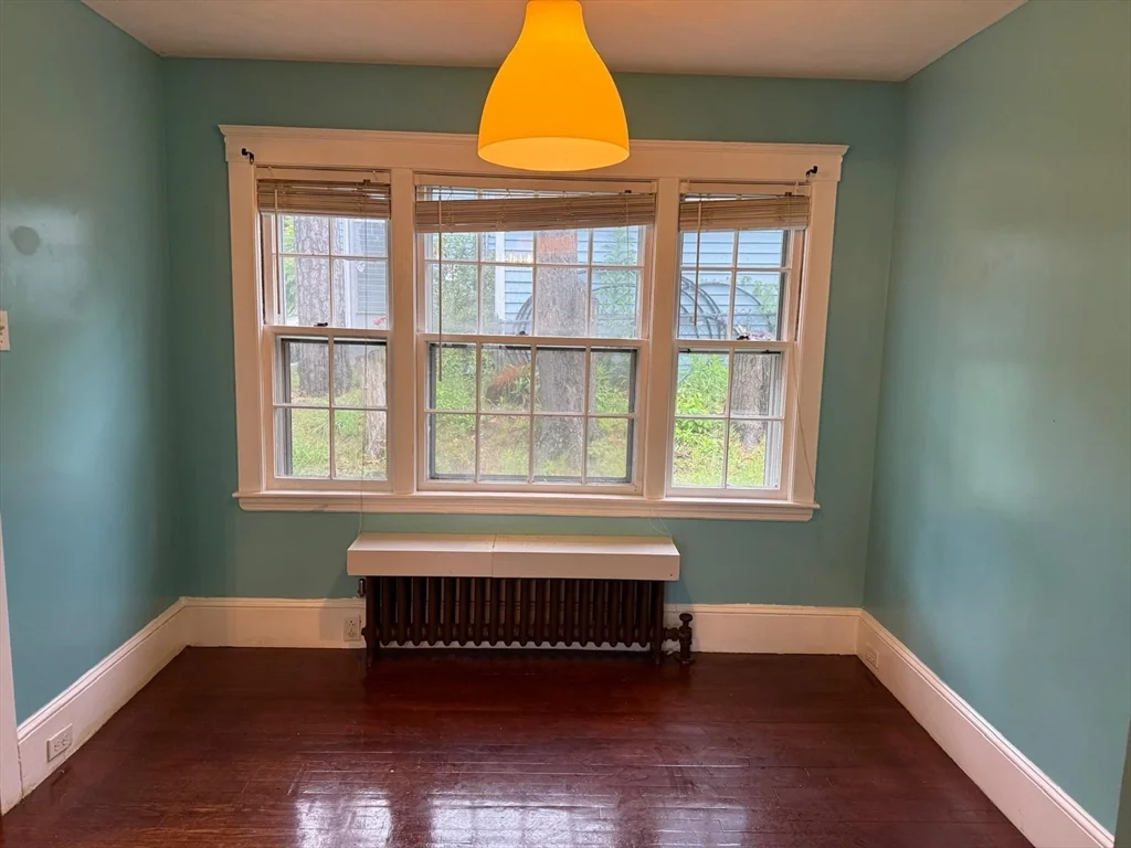 2 bed, 1 bath apartment for rent at 135 Pearl St, Lawrence — photo 4 of 11