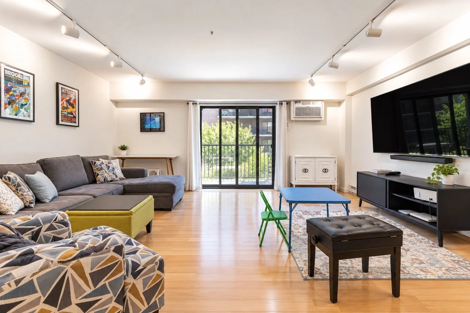 2 bed, 2 bath apartment for rent at 135 Pleasant St Unit 201, Coolidge Corner
