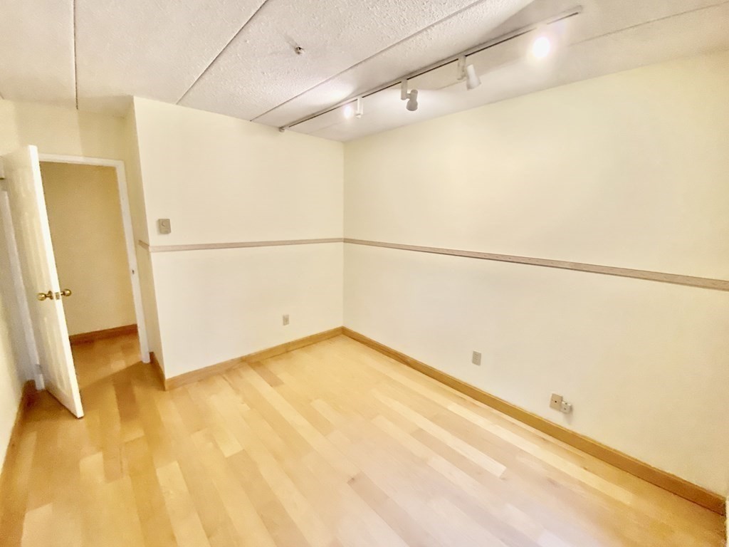 2 bed, 1 bath apartment for rent at 135 Pleasant St Unit 406, North Brookline — photo 9 of 18