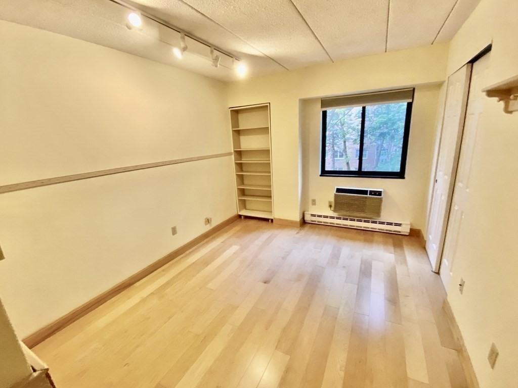 2 bed, 1 bath apartment for rent at 135 Pleasant St Unit 406, North Brookline — photo 8 of 18