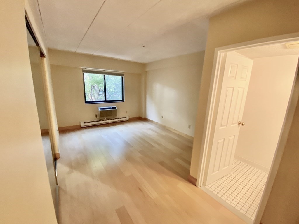 2 bed, 1 bath apartment for rent at 135 Pleasant St Unit 406, North Brookline — photo 6 of 18