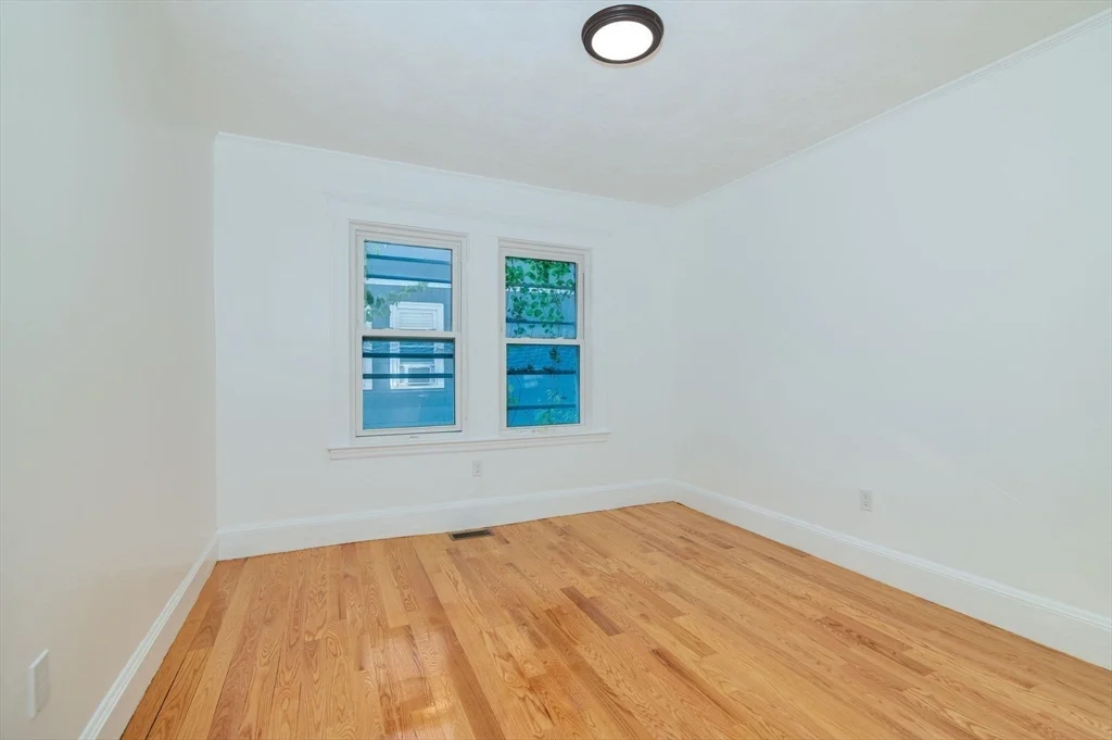 3 bed, 2 bath apartment for rent at 135 Safford St Unit 1, Quincy — photo 10 of 10