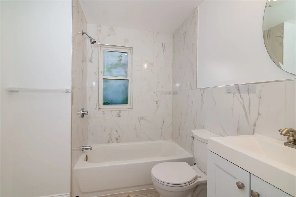 3 bed, 2 bath apartment for rent at 135 Safford St Unit 1, Quincy — photo 9 of 10