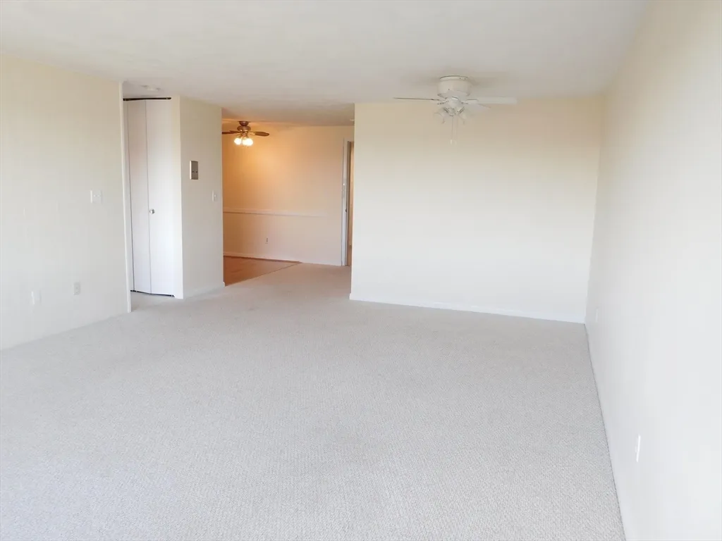 1 bed, 1 bath apartment for rent at 135 Scranton Ave Unit 406, Falmouth — photo 9 of 13