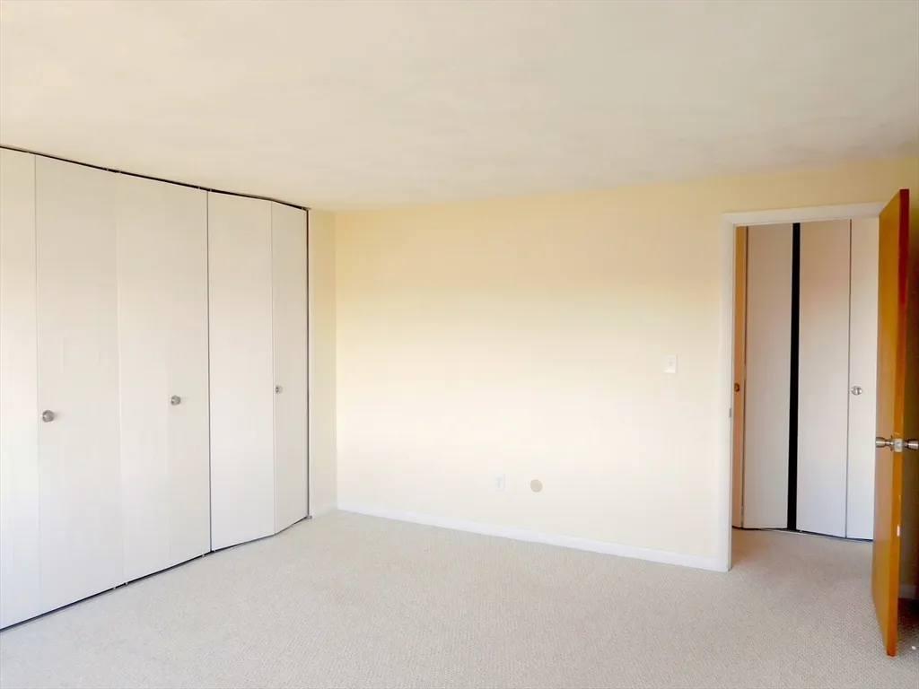 1 bed, 1 bath apartment for rent at 135 Scranton Ave Unit 406, Falmouth — photo 11 of 13