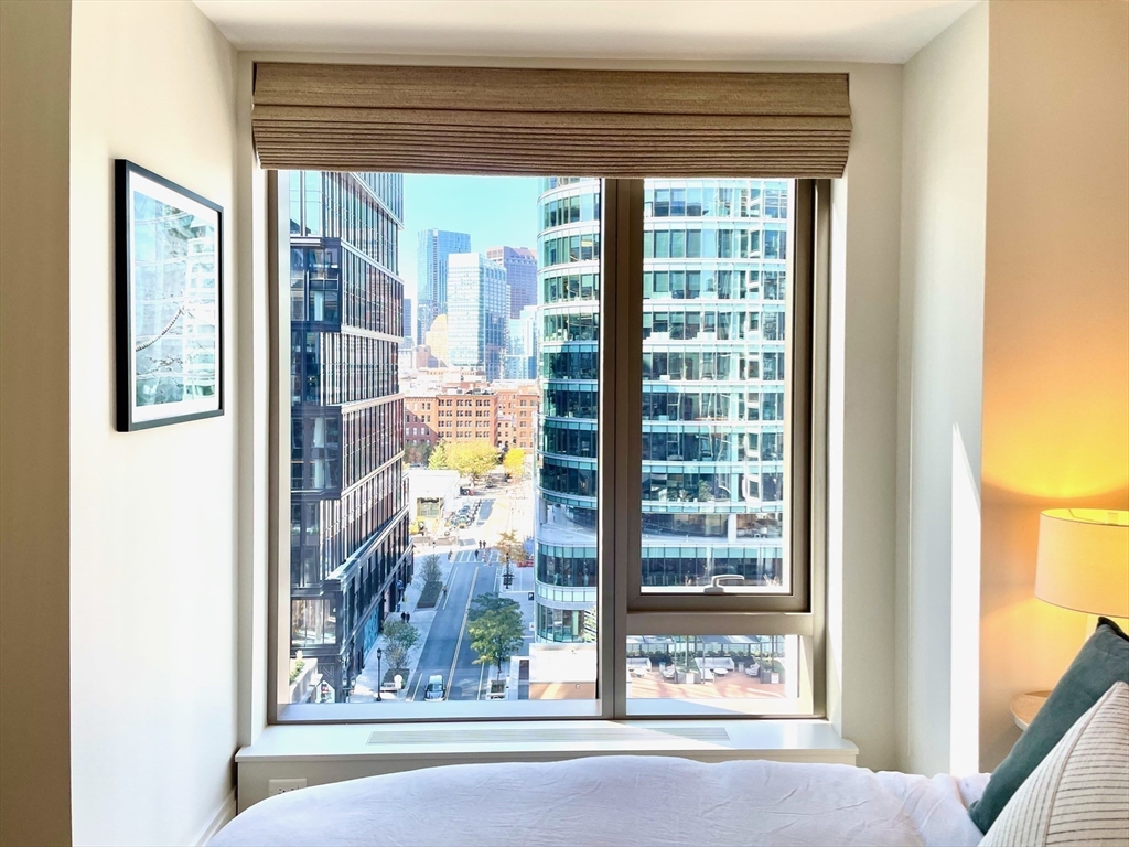 2 bed, 2 bath apartment for rent at 135 Seaport Blvd Unit 1105, Seaport District — photo 9 of 34