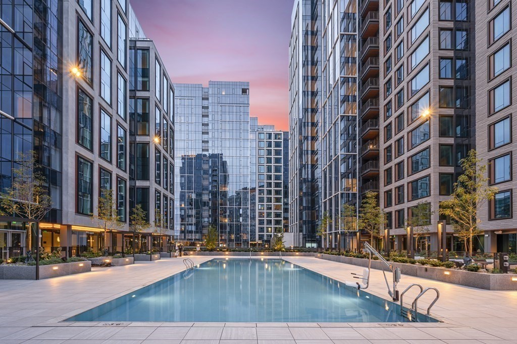 2 bed, 2 bath apartment for rent at 135 Seaport Blvd Unit 1105, Seaport District — photo 20 of 34