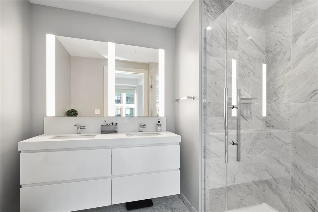 2 bed, 2 bath apartment for rent at 135 Seaport Blvd Unit 1109, Seaport District — photo 9 of 35