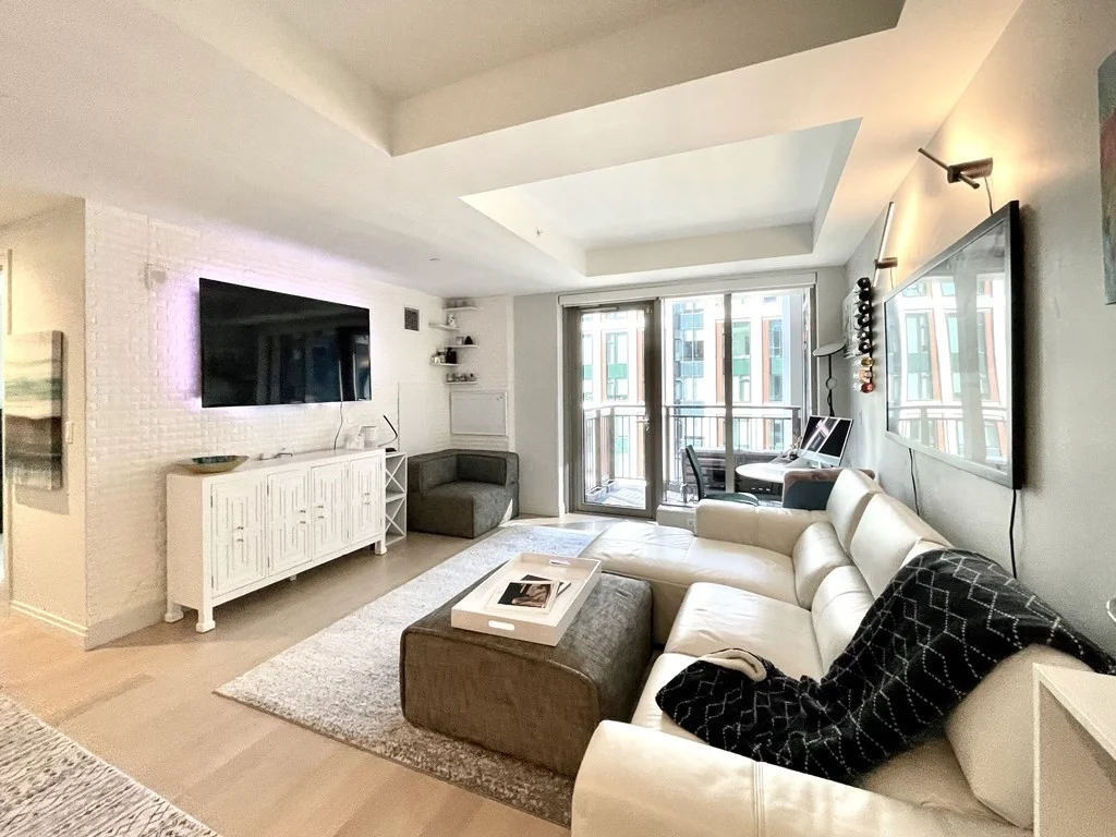 2 bed, 2 bath apartment for rent at 135 Seaport Blvd Unit 1209, Seaport District — photo 4 of 38