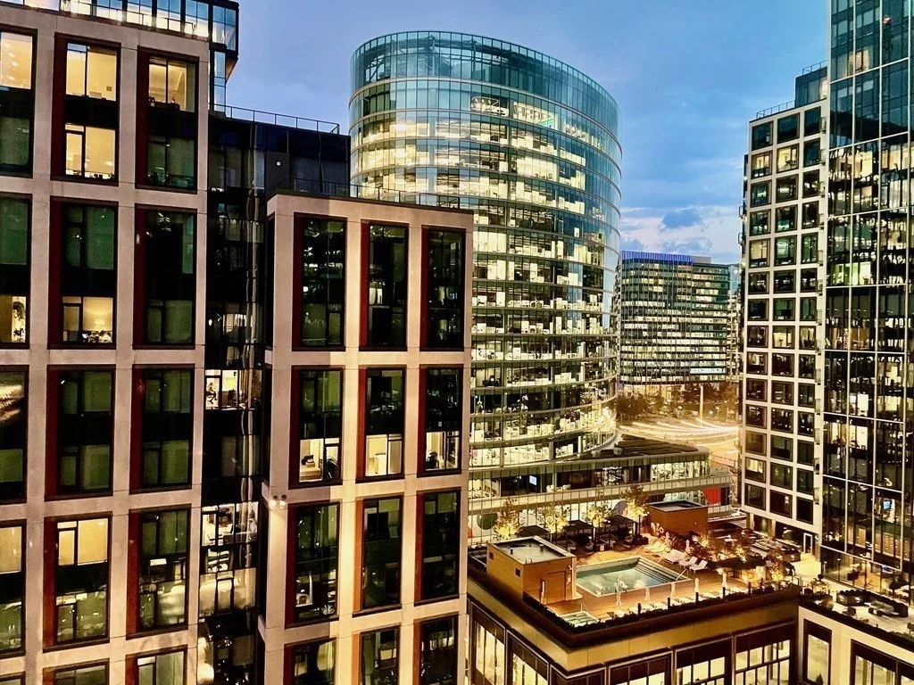 2 bed, 2 bath apartment for rent at 135 Seaport Blvd Unit 1209, Seaport District — photo 3 of 38