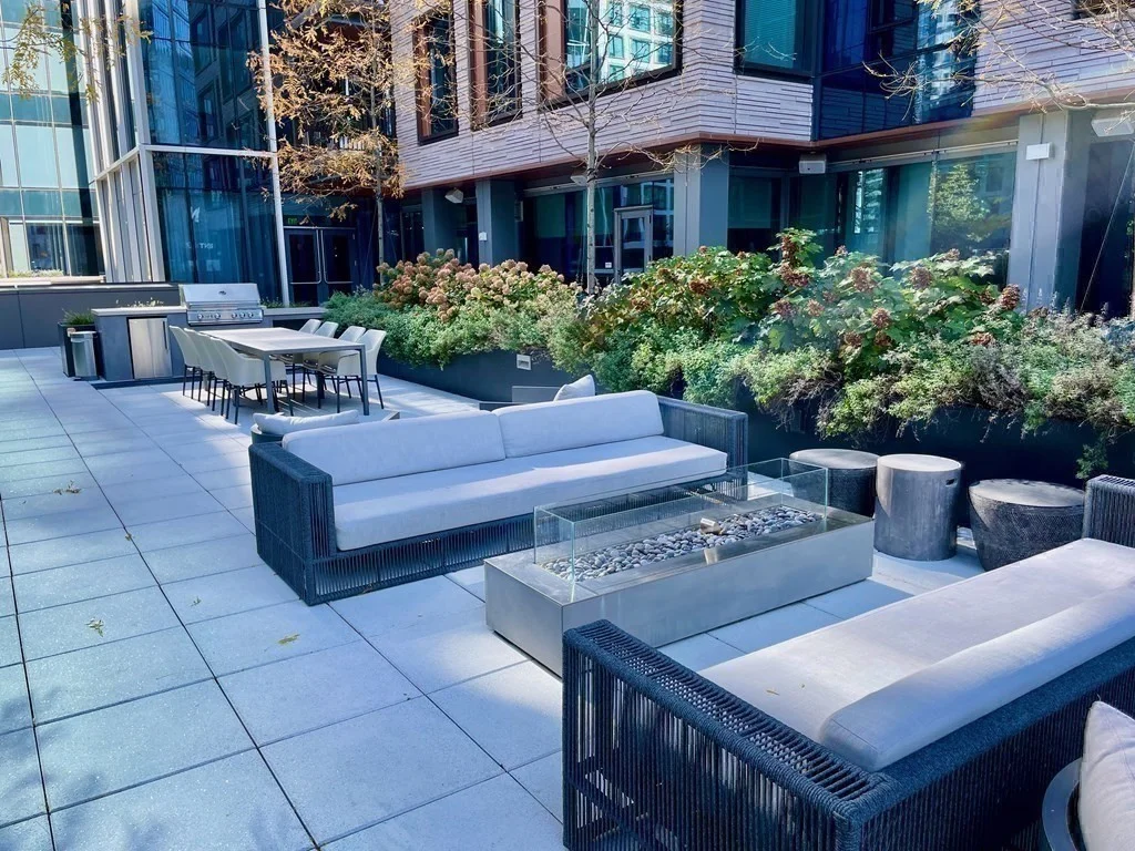 2 bed, 2 bath apartment for rent at 135 Seaport Blvd Unit 1209, Seaport District — photo 23 of 38