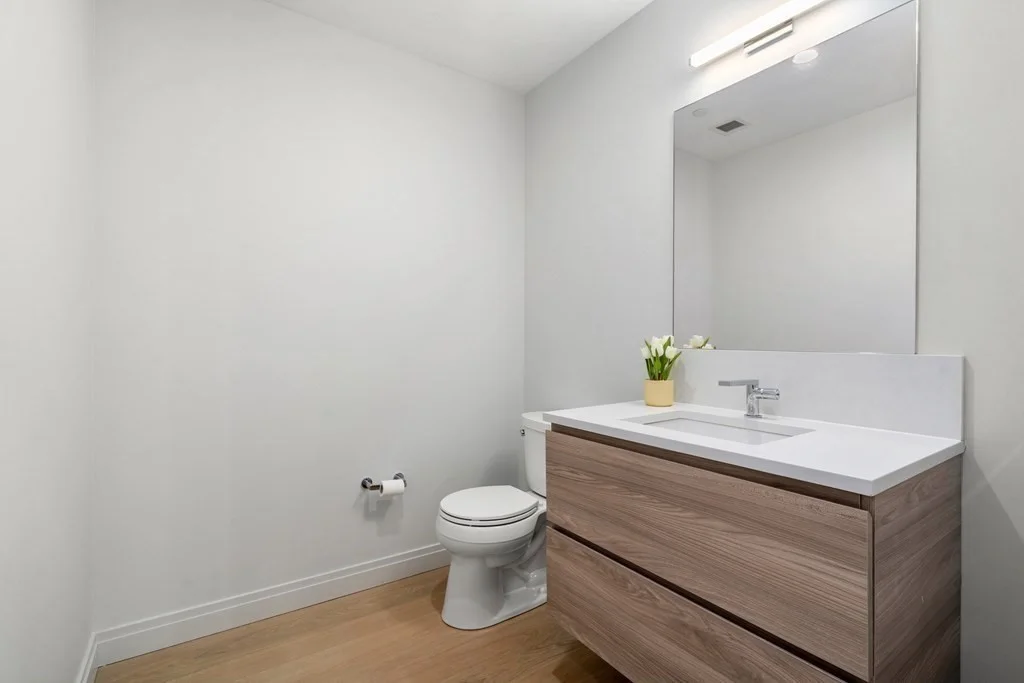 2 bed, 2 bath apartment for rent at 135 Seaport Blvd Unit 1901, Seaport District — photo 11 of 14