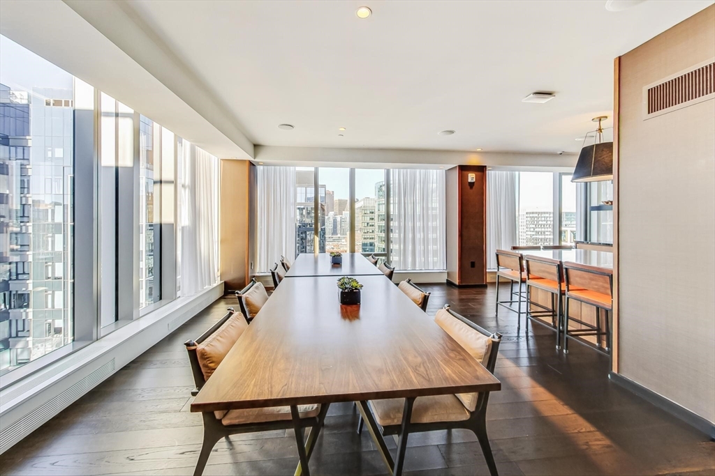 1 bed, 1 bath apartment for rent at 135 Seaport Blvd Unit 532, Seaport District — photo 29 of 42